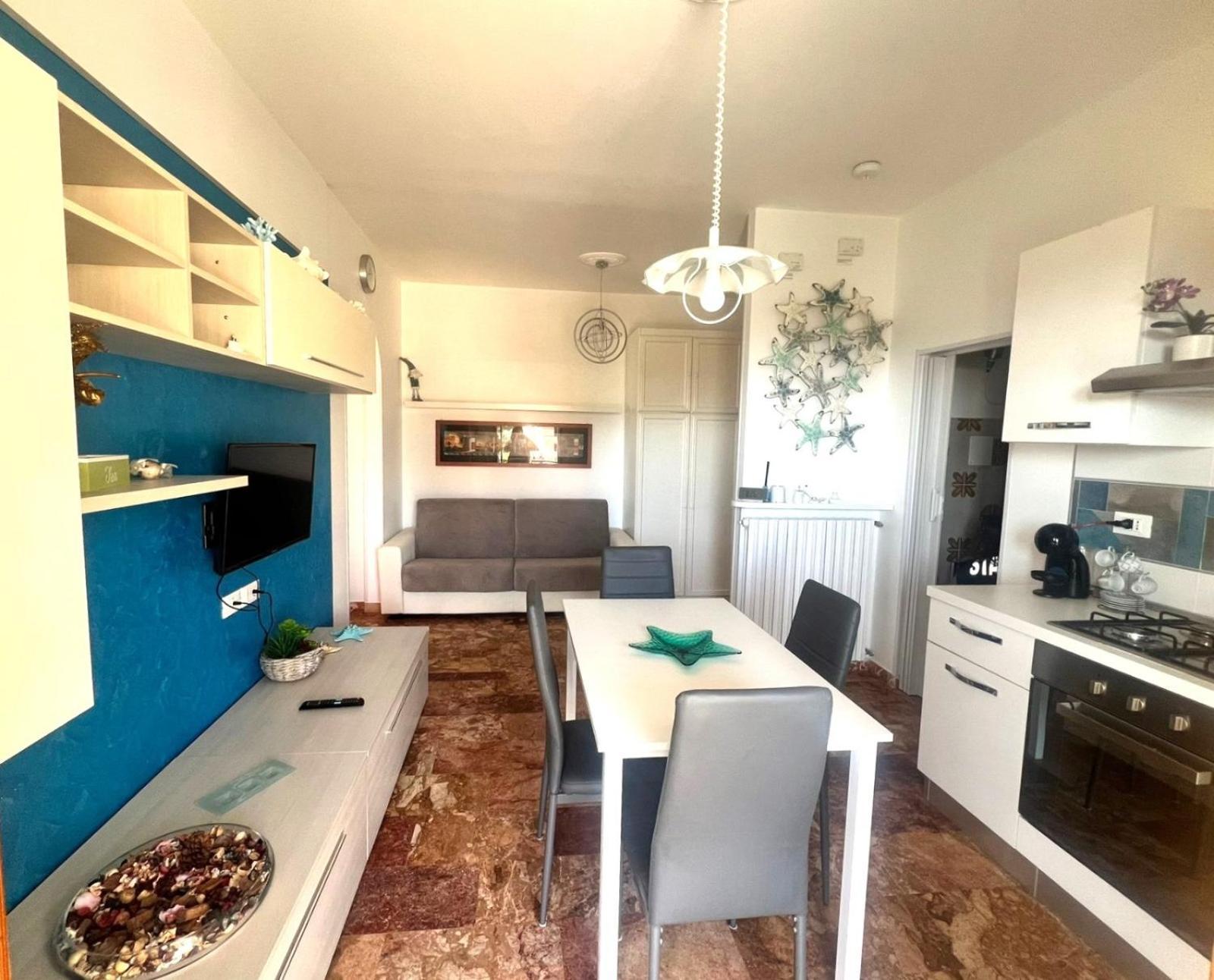 Apartment Aurora & Nicole Ideal Per Biker Con Terazza Vista Mare Parcheggio E Wi-Fi Gratuiti Pietra Ligure Exterior photo