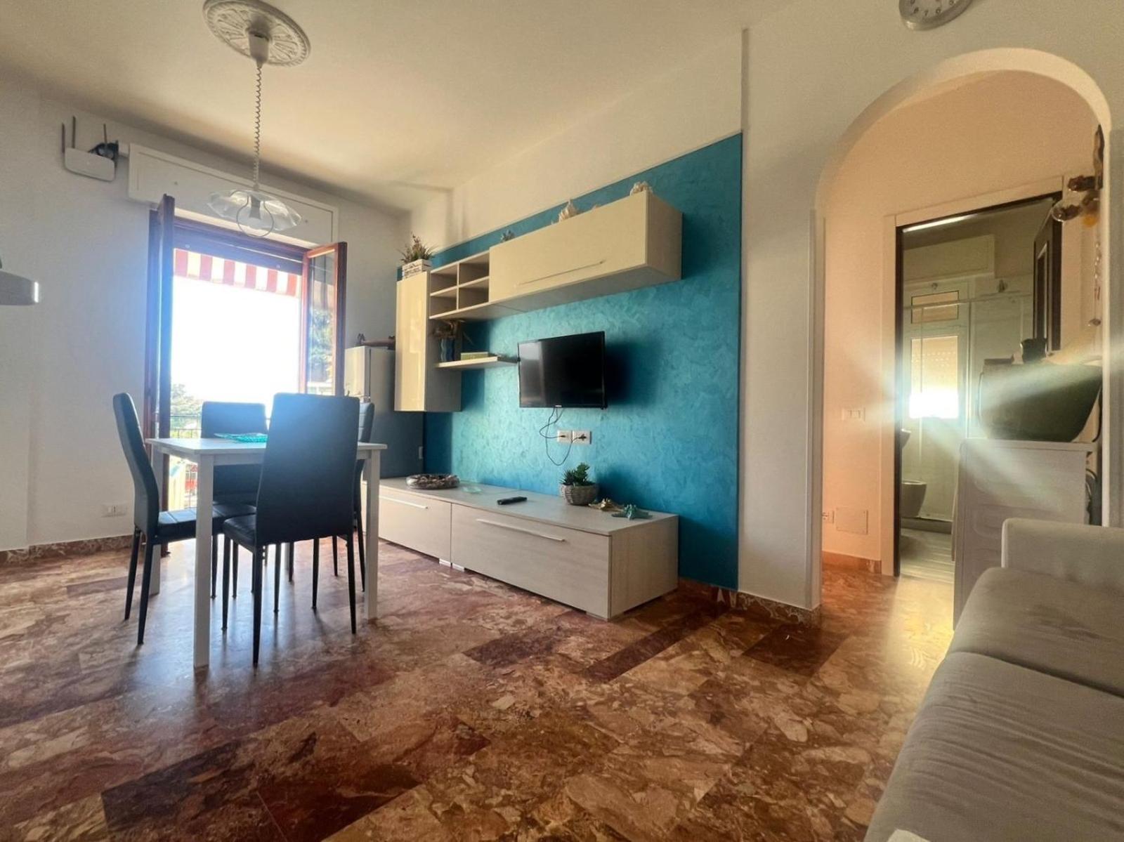 Apartment Aurora & Nicole Ideal Per Biker Con Terazza Vista Mare Parcheggio E Wi-Fi Gratuiti Pietra Ligure Exterior photo